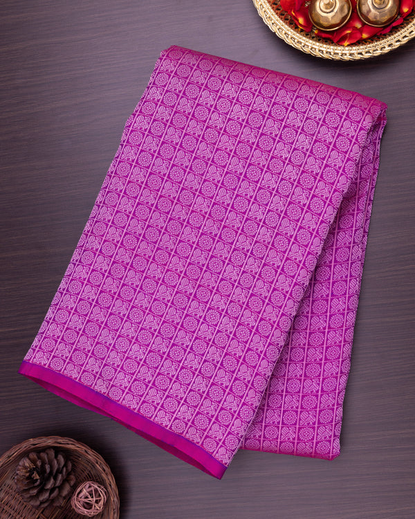 KANCHIPURAM TRADITIONAL SILK SAREE