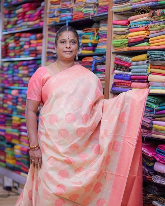 Sandal With Pink Fancy Cotton Saree
