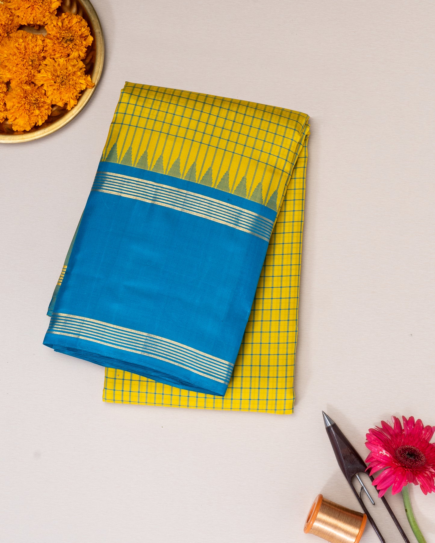 YELLOW COLOUR KANCHIPURAM KORVAI SILK SAREE