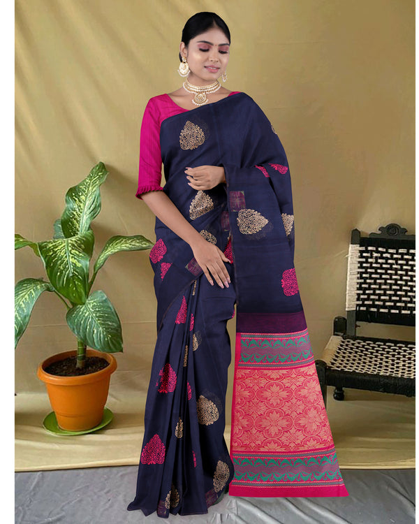 Handloom Silk cotton saree Ebony Clay and Rose Red colour pallu