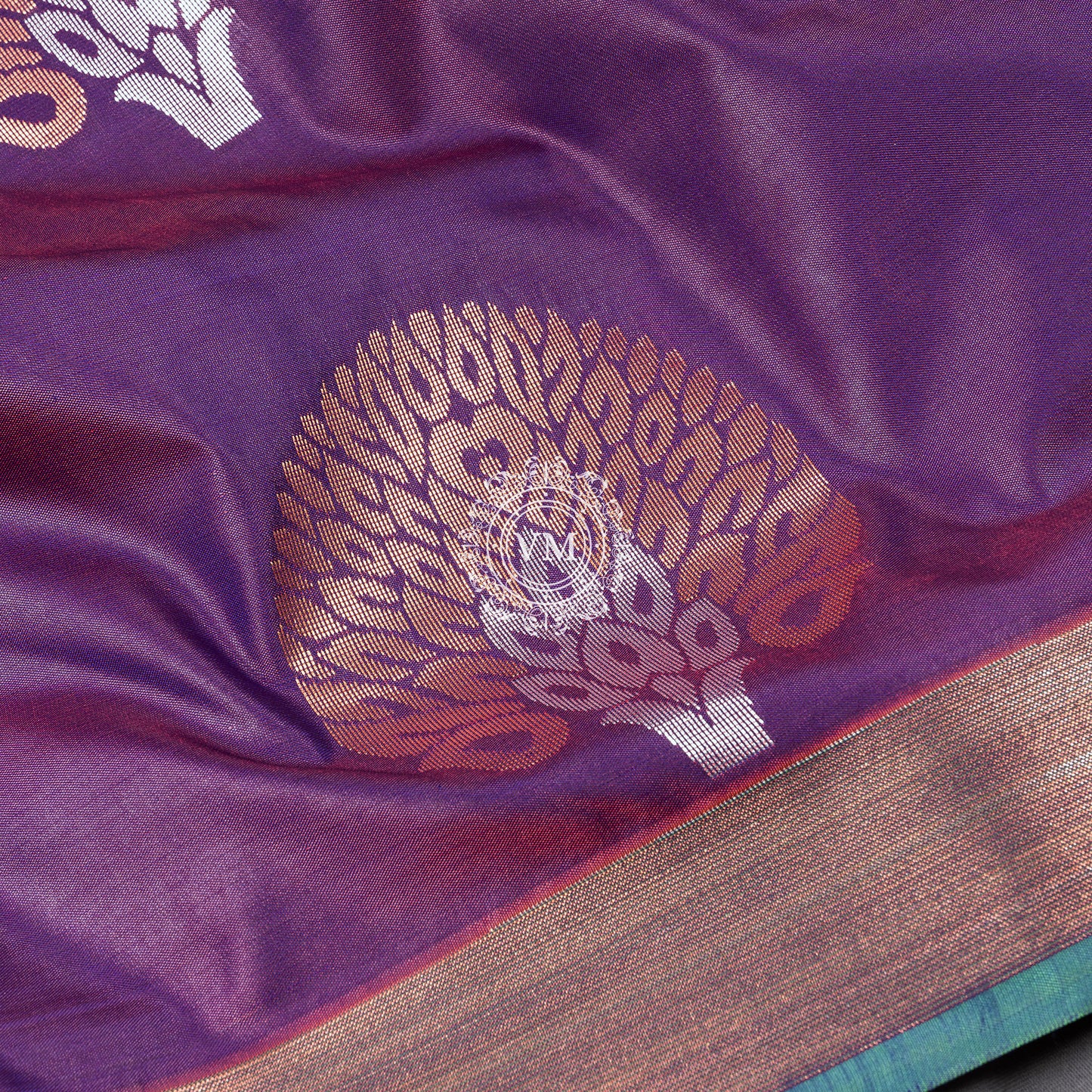 SS60 Traditional Border with Floral Design Motif Purple Soft Silk Saree