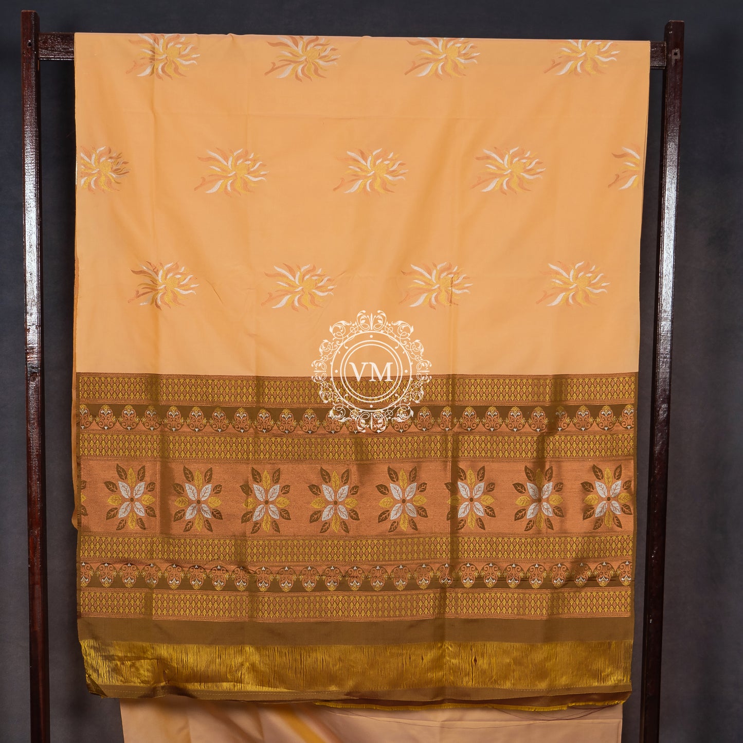 SS62 Silver And Copper Zari Floral Design  Ivory Soft Silk Saree