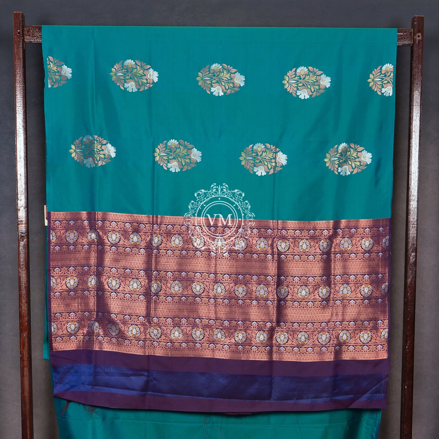 SS64 Beautiful Floral Motif Design with Green Soft Silk Saree