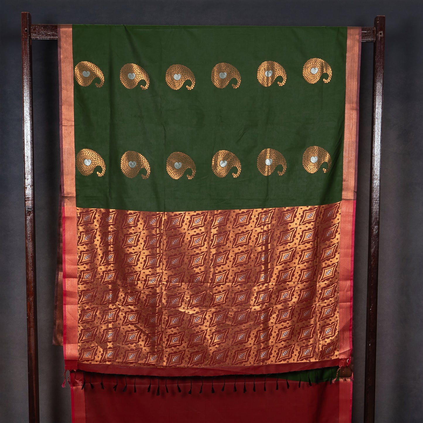 SS70 Olive Green Soft Silk Saree with Gold Zari Paisley Motif Design